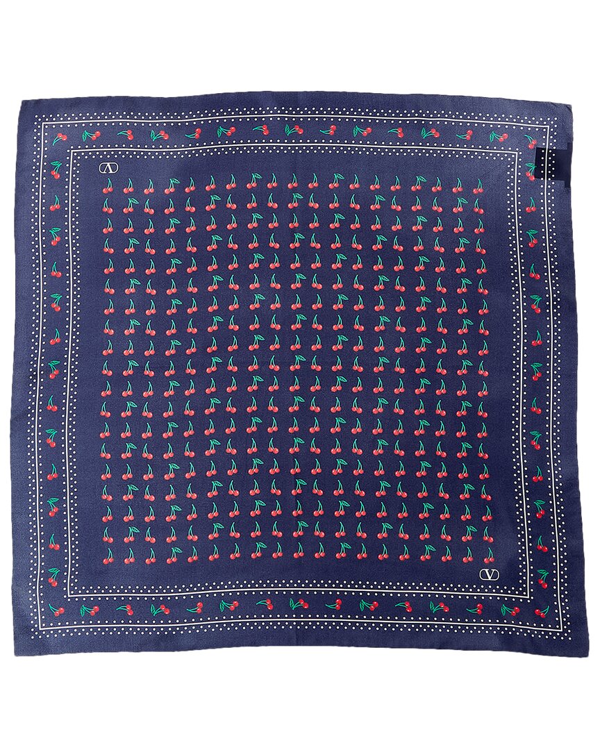 スカーフ Valentino Garavani Printed Silk Cherryfic Foulard VALENTINO GARAVANI Cherryfic printed silk-twill scarf | NET