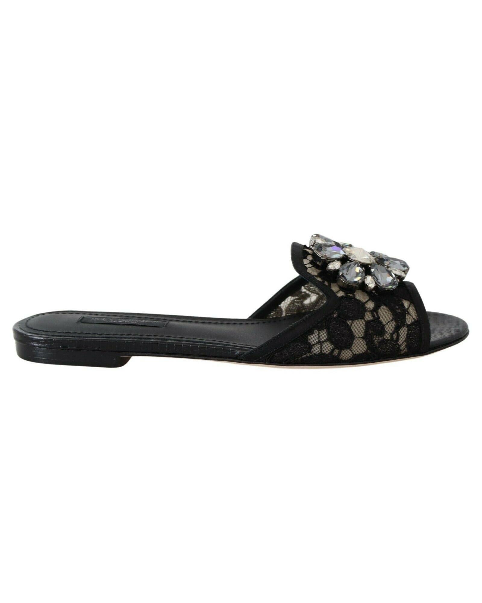 サンダル・ミュール Dolce & Gabbana Dolce & Gabbana Lace Flat Sandals Bianca embellished lace sandals in white - Dolce Gabbana