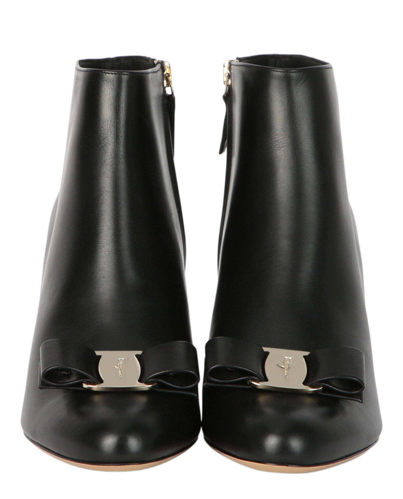 Ferragamo Womens Vara Bow Ankle Boots - Narrow Width