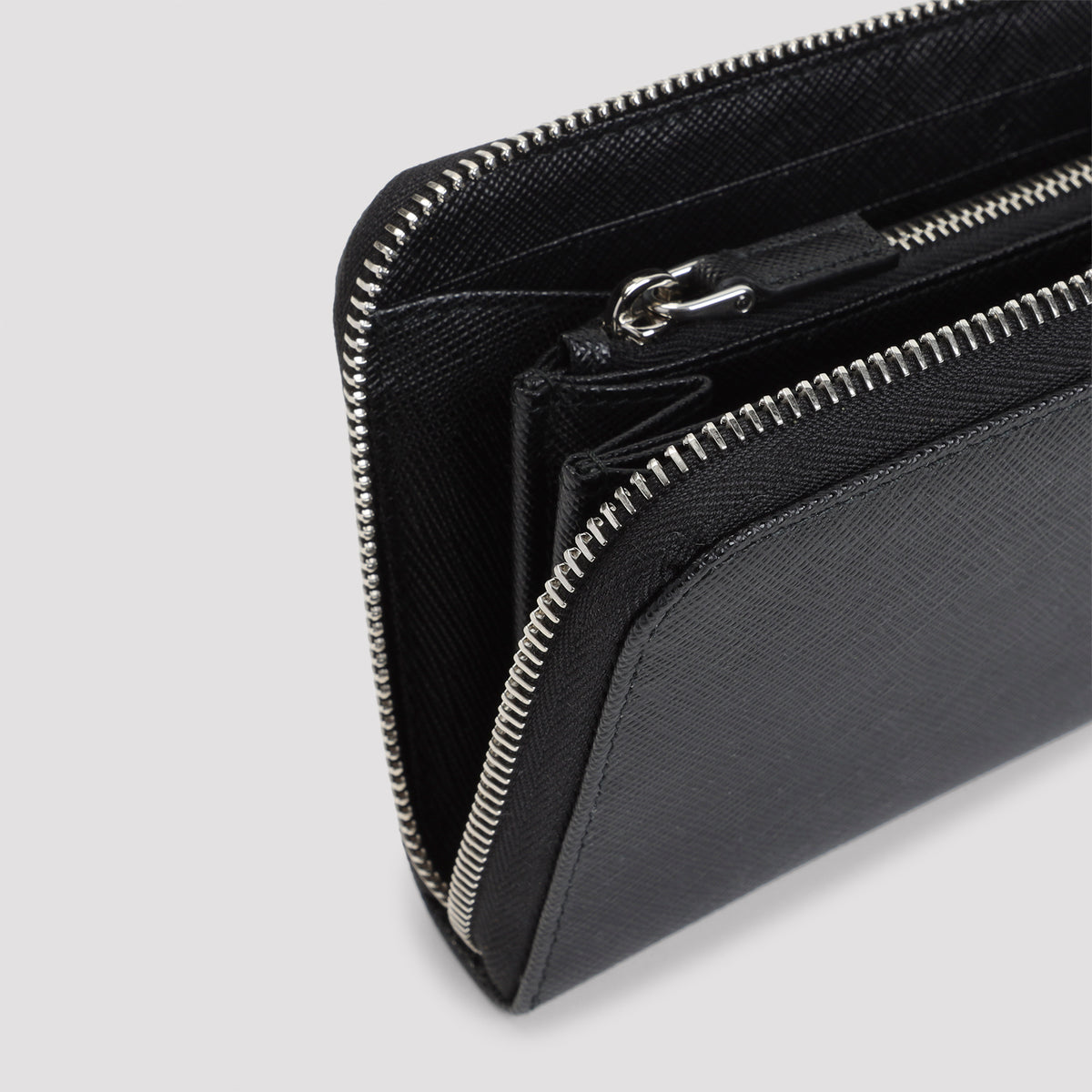 Prada Zip Aroud Wallet Unisex