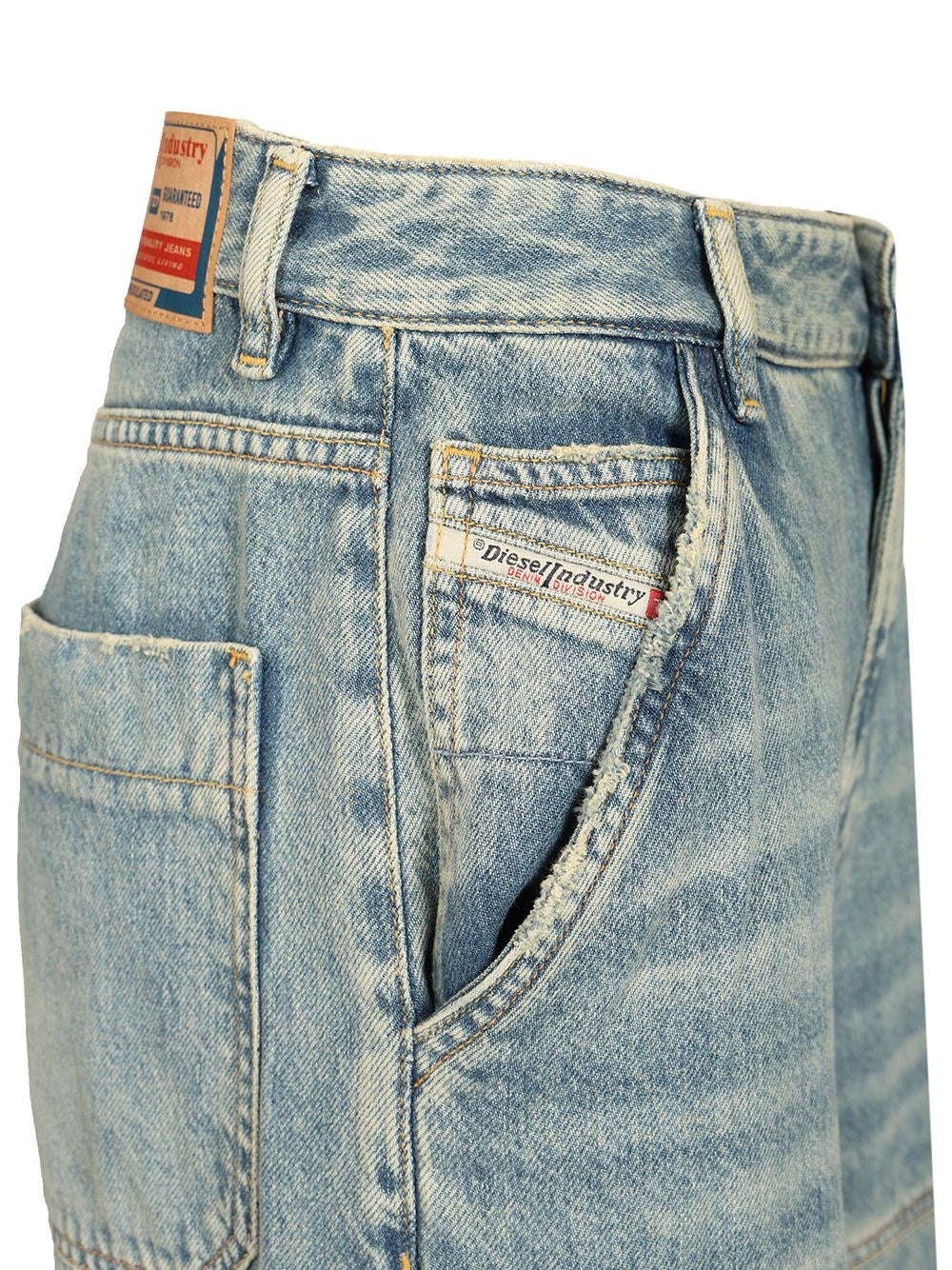 Diesel Women Relaxed Low Waist Jeans 1996 D-Sire