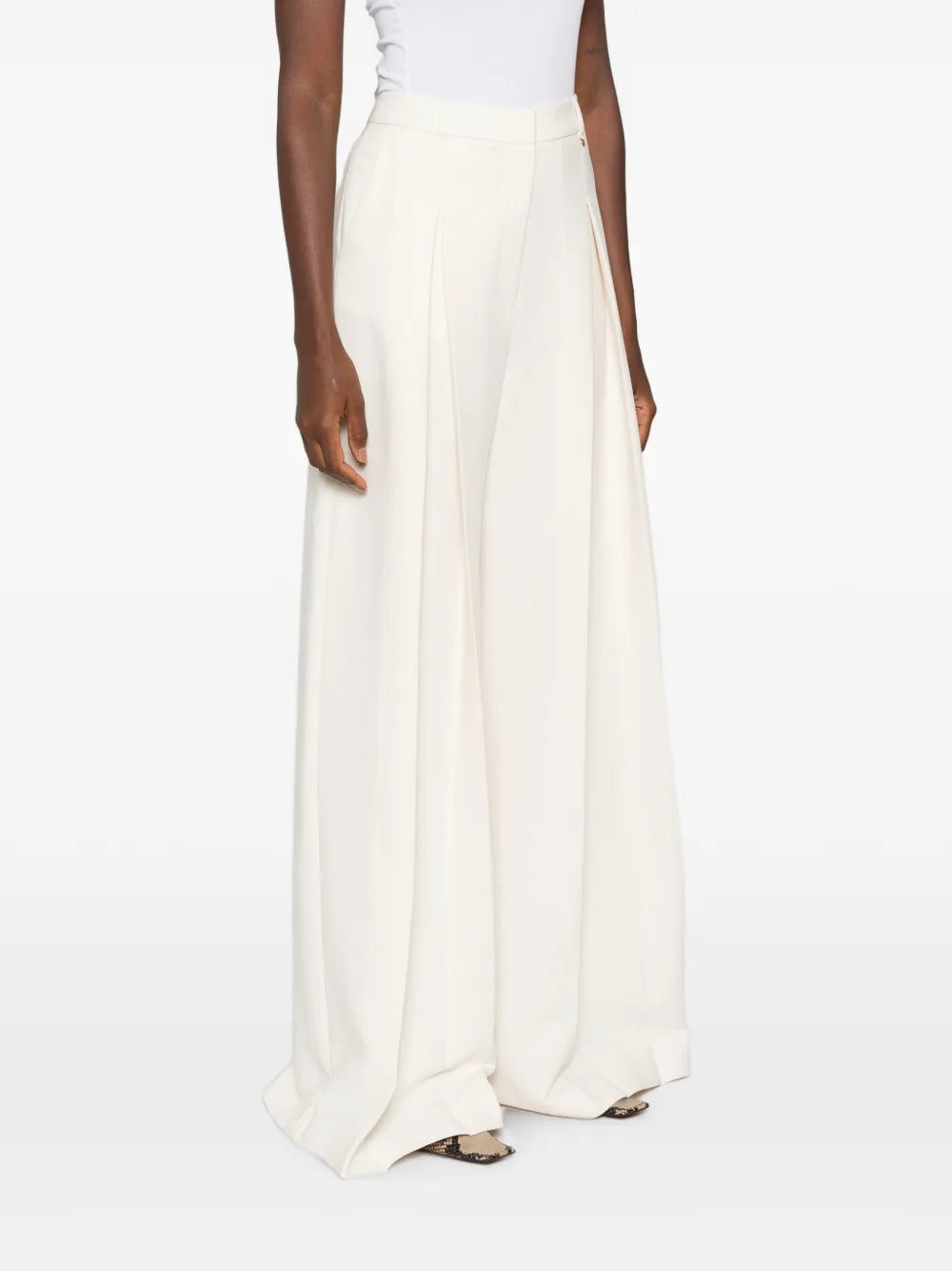 NISSA Nissa Women High-Waisted Wide-Leg Trousers
