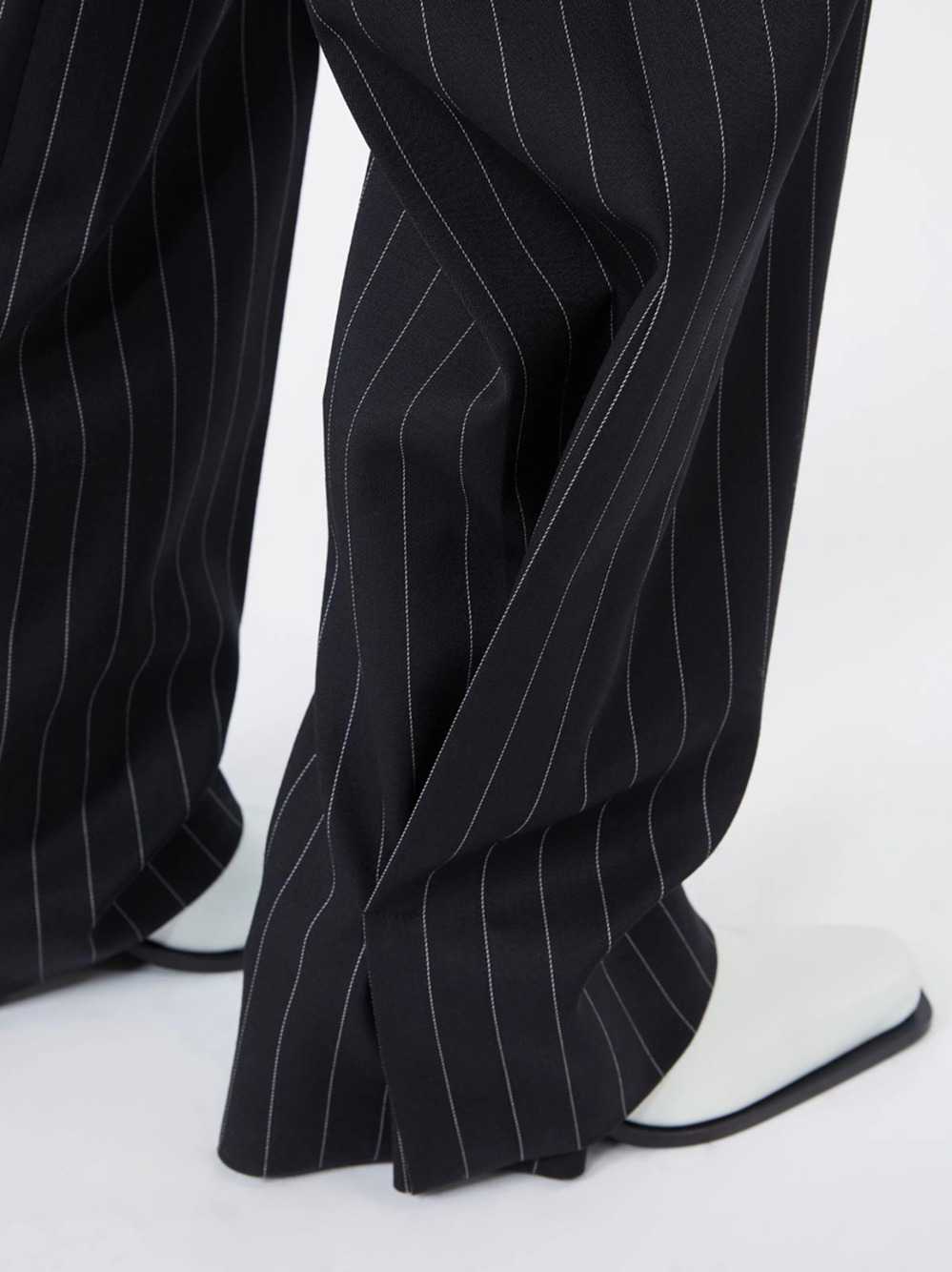 Sportmax Women Stretch Wool Trousers With Pleats - Black