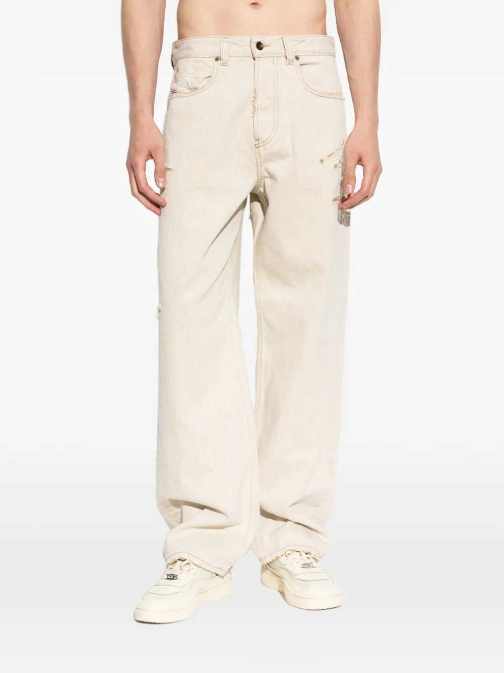 Diesel Men D-Macro Distressed-Effect Jeans 2001