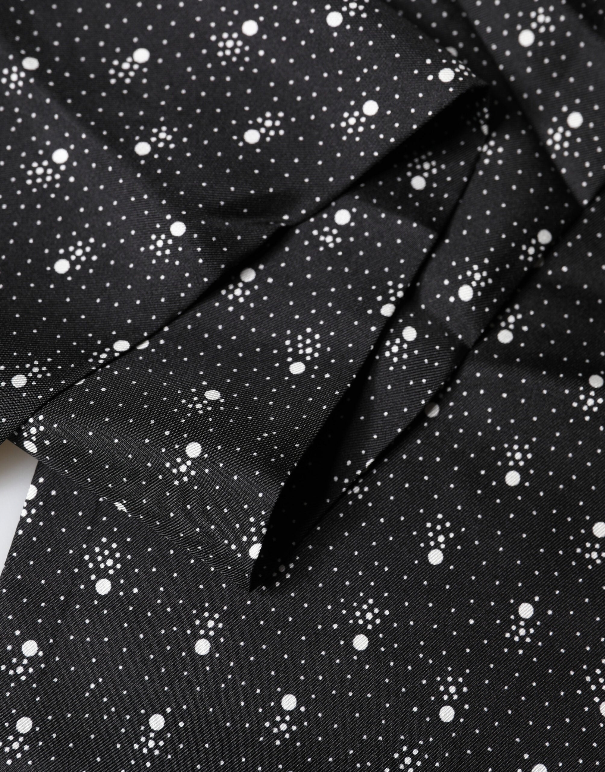 Dolce & Gabbana Black White Silk Dotted Print Foulard 140cm X 15cm Men's Scarf