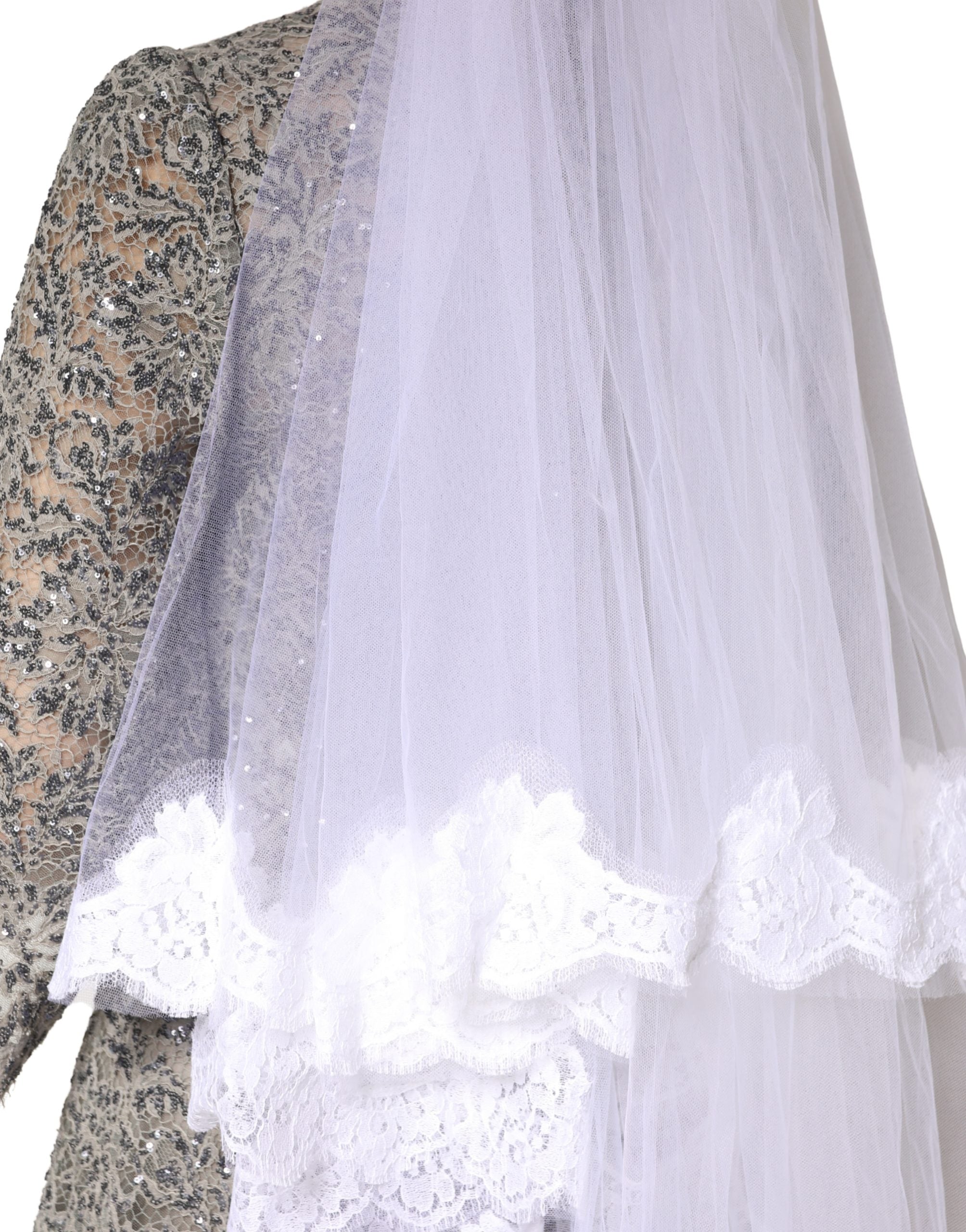 Dolce & Gabbana Dolce & Gabbana White Floral LaceNylon Floor Length 3M Long Women's Veil