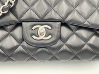 Chanel CHANEL Timeless Classique Jumbo Women's Handbag (Authentic Pre-Loved)