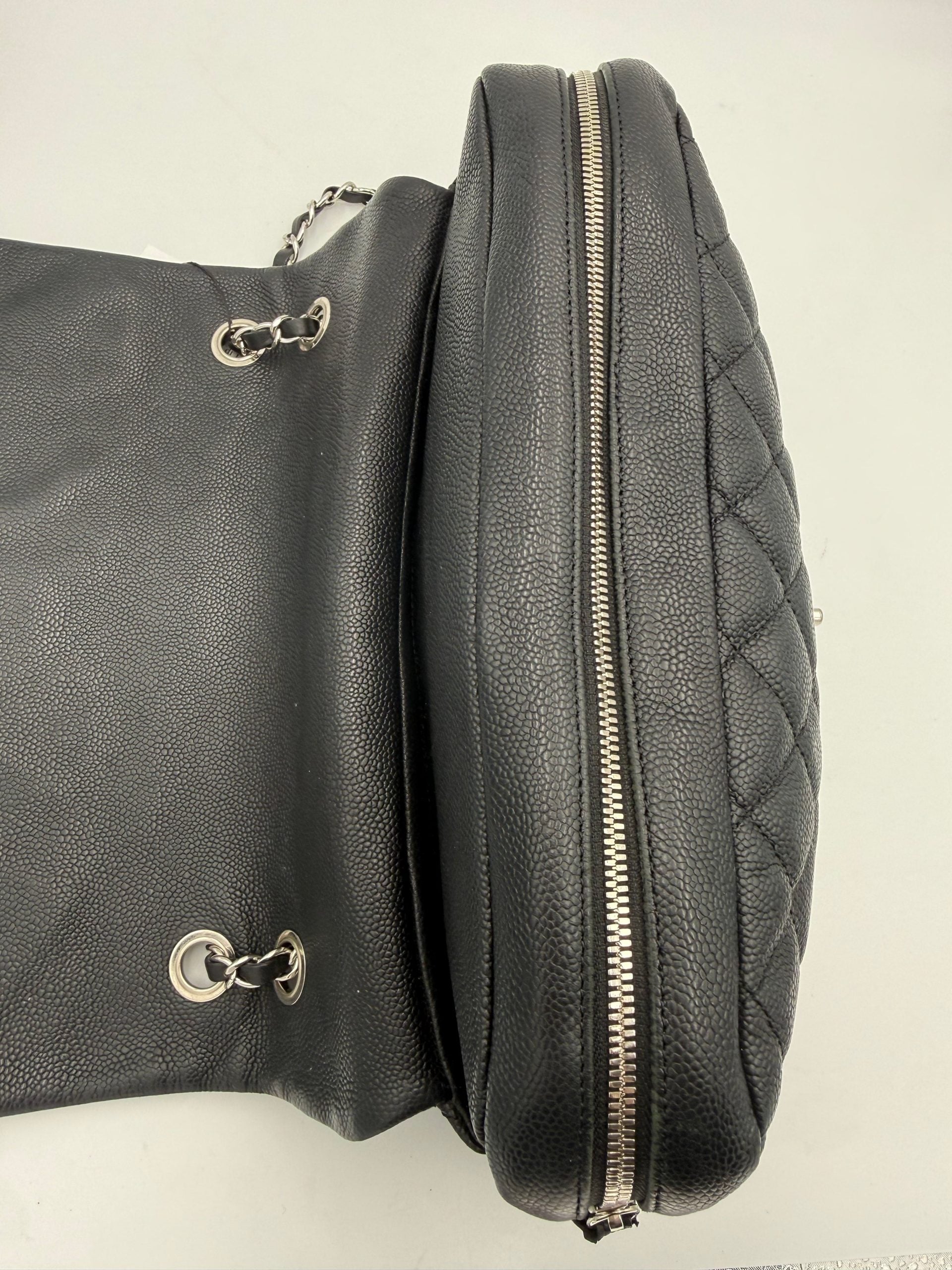 Chanel CHANEL Timeless Classique “ZIP FLAP BAG” Women's Handbag (Authentic Pre-Loved)