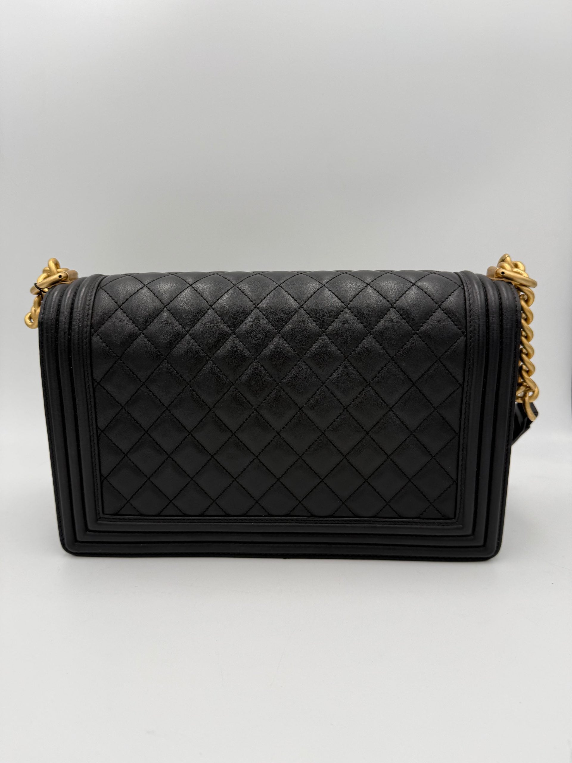 Chanel CHANEL BOY Large Women's Handbag (Authentic Pre-Loved)