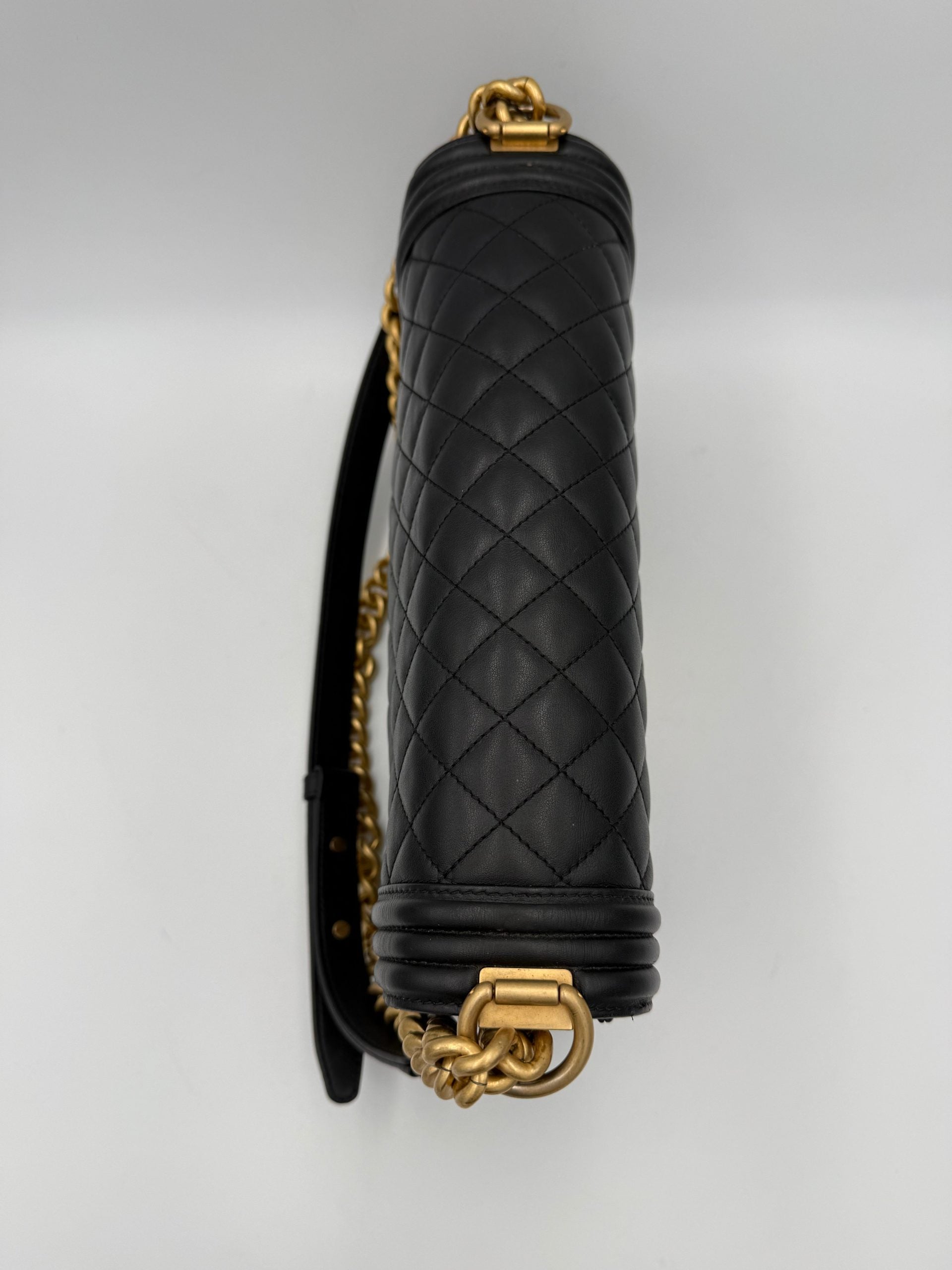 Chanel CHANEL BOY Large Women's Handbag (Authentic Pre-Loved)