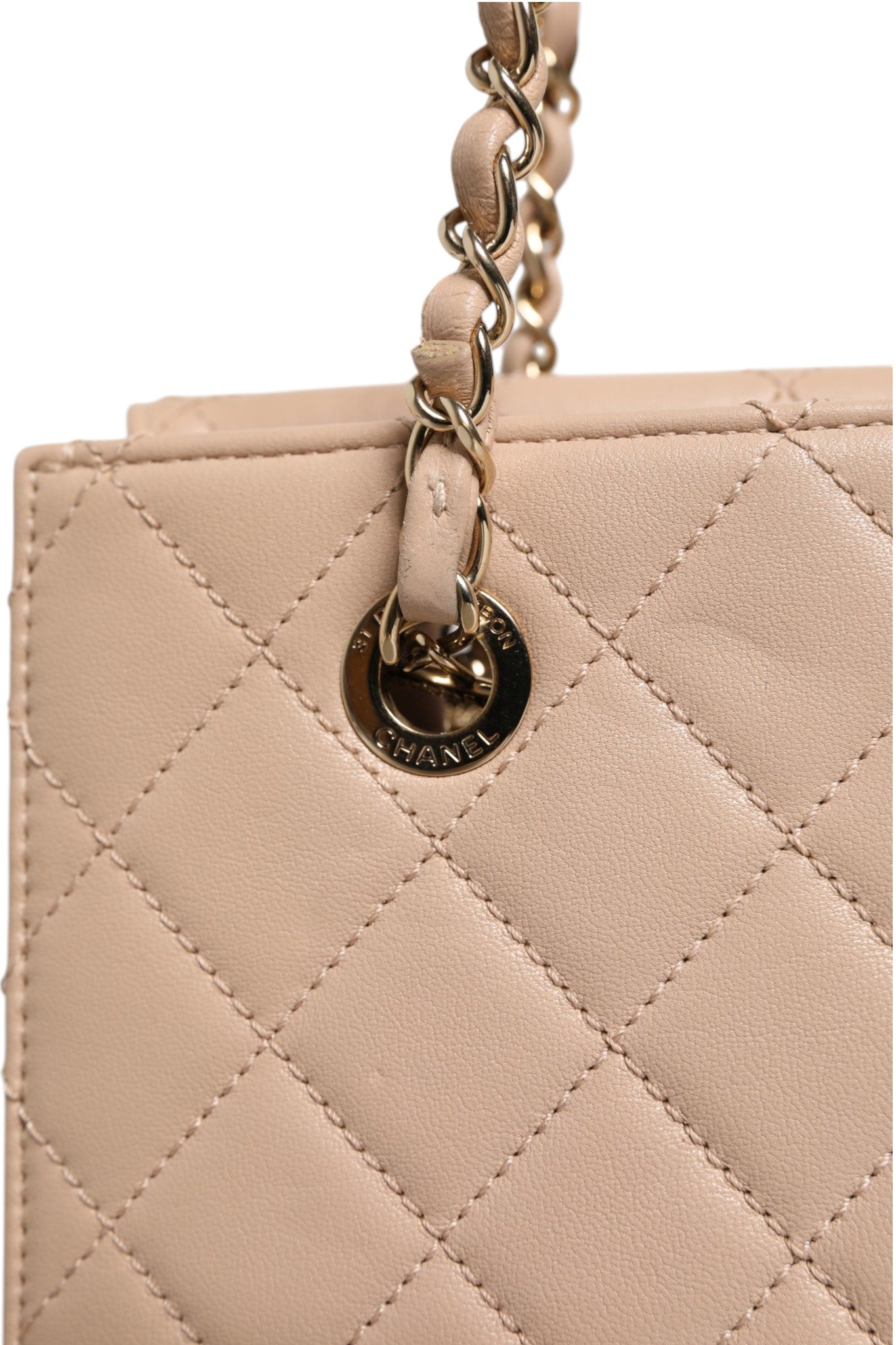 Chanel Quilted Leather Beauty Lock Flap Women's Bag (Pre-Loved)