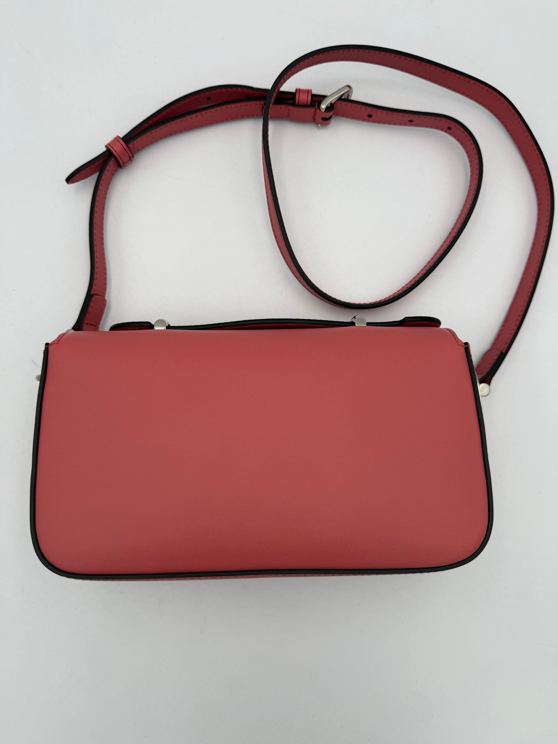 Gucci GUCCI GG Marmont in Leather Shoulder Women's Bag (Authentic Pre-Loved)