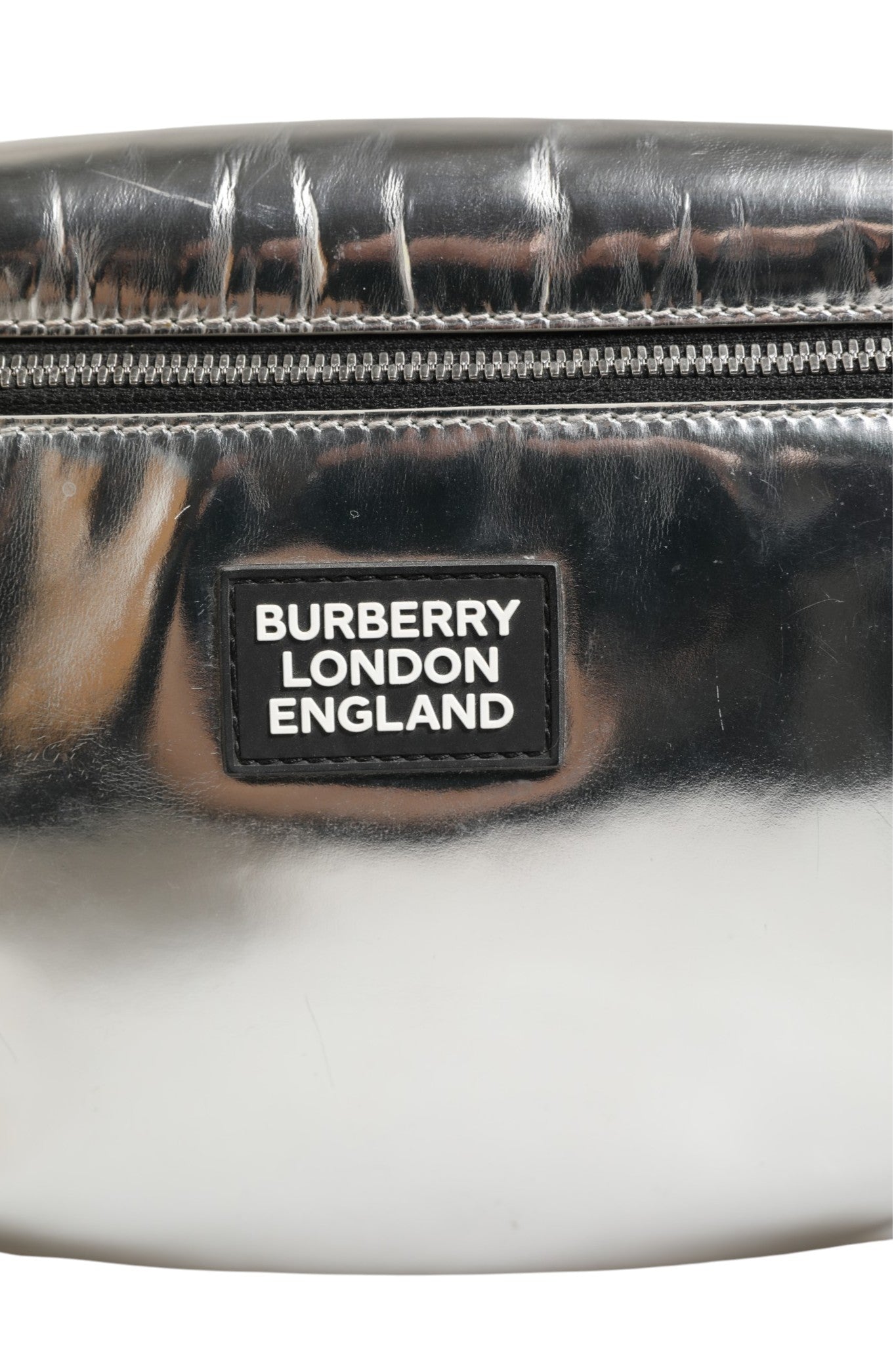 Burberry Belt bag Silver in Women's Synthetic (Authentic Pre-Loved)