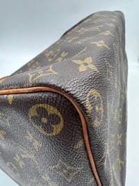 Louis Vuitton LOUIS VUITTON Speedy 40 Monogram Handbag (Authentic Pre-Loved)