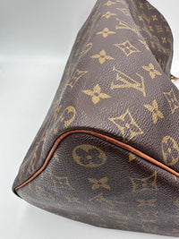Louis Vuitton LOUIS VUITTON Speedy 40 Monogram Handbag (Authentic Pre-Loved)