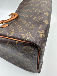 Louis Vuitton LOUIS VUITTON Speedy 40 Monogram Handbag (Authentic Pre-Loved)