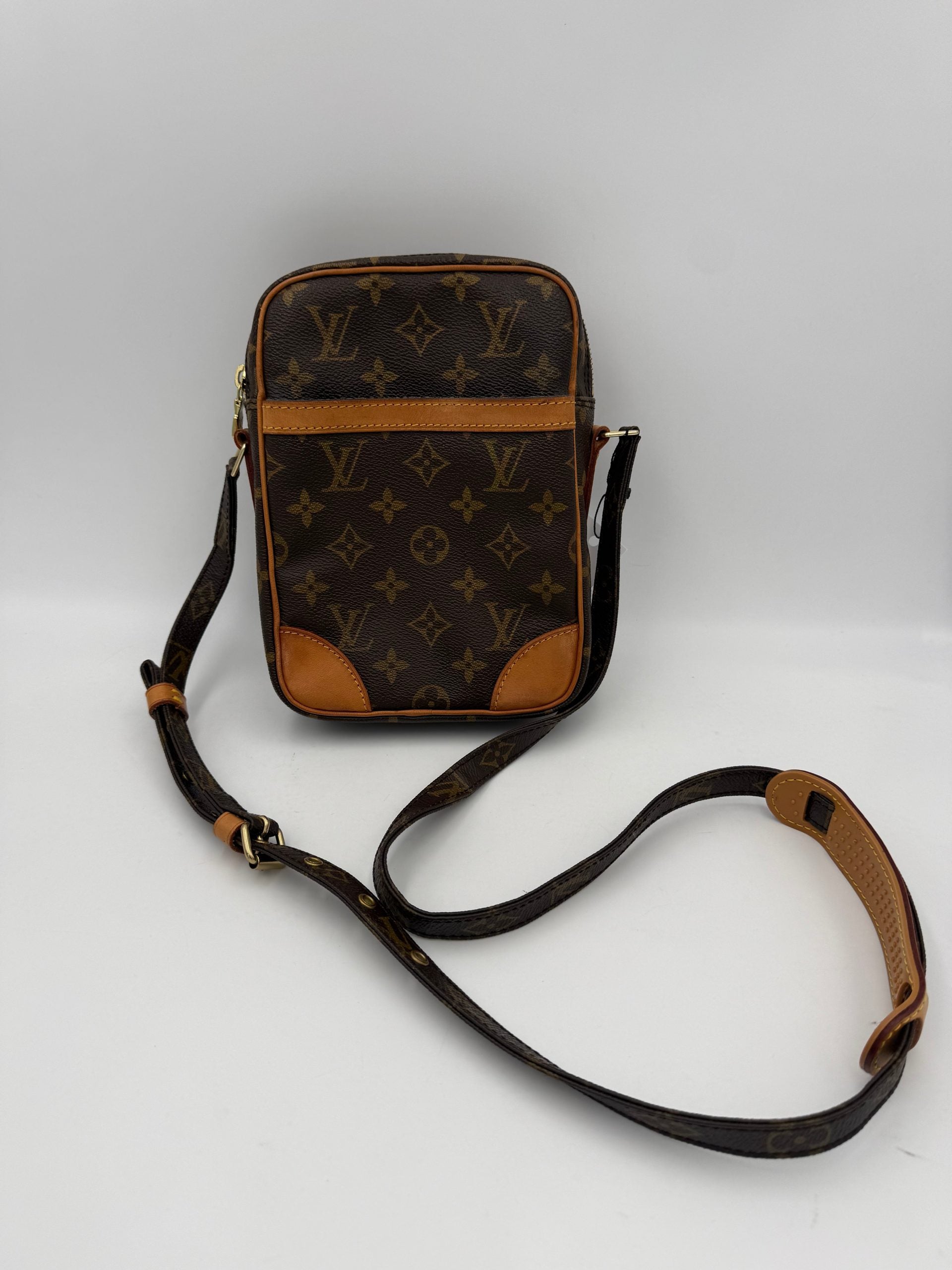 Louis Vuitton Louis Vuitton LOUIS VUITTON DANUBE Monogram  Handbag (Pre-Loved)