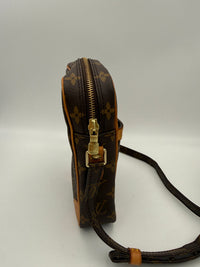 Louis Vuitton Louis Vuitton LOUIS VUITTON DANUBE Monogram  Handbag (Pre-Loved)