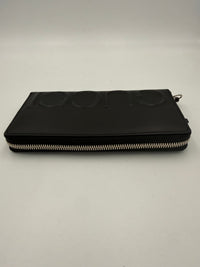 Gucci Gucci GUCCI Zip Black Front Logo Embossed  Wallet (Pre-Loved)