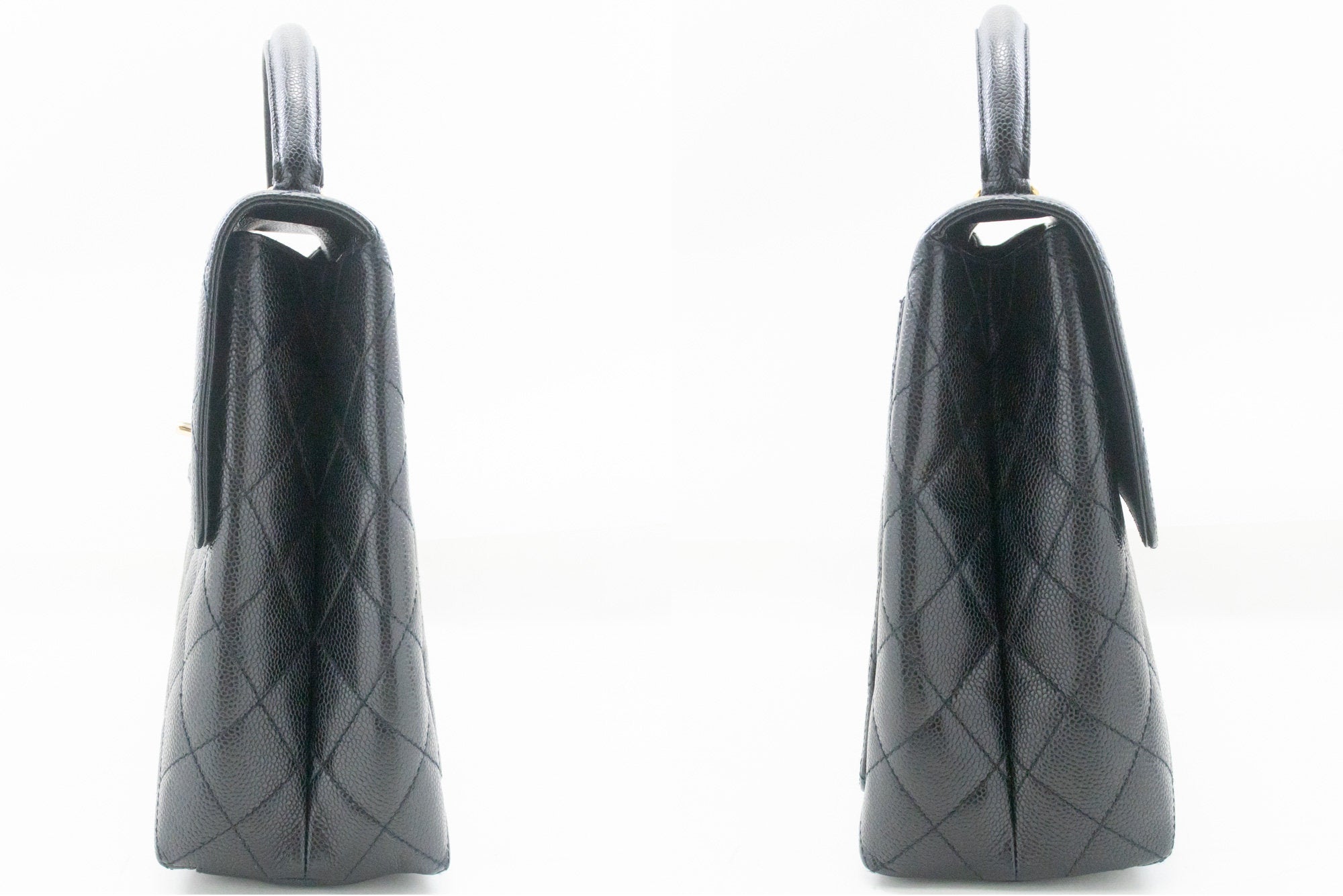Chanel Black Leather Shoulder Bag (Pre-Owned)
