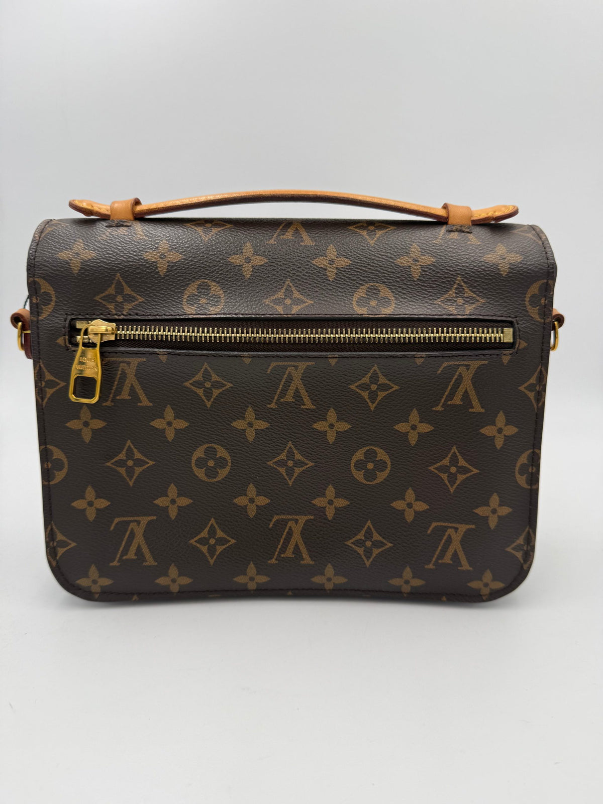 Louis Vuitton Louis Vuitton LOUIS VUITTON METIS Monogram  Handbag (Authentic Pre-Loved)