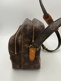 Louis Vuitton Louis Vuitton Multicolor Leather  Handbag (Authentic Pre-Loved)