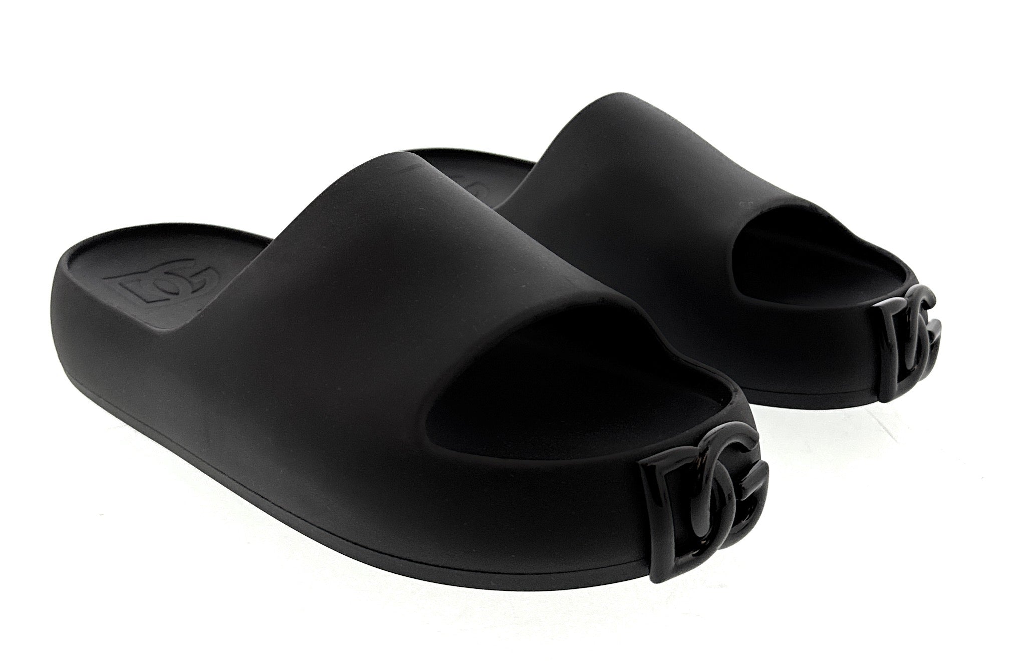 Dolce & Gabbana Matte Black DG Logo Embossed Slides -EU35