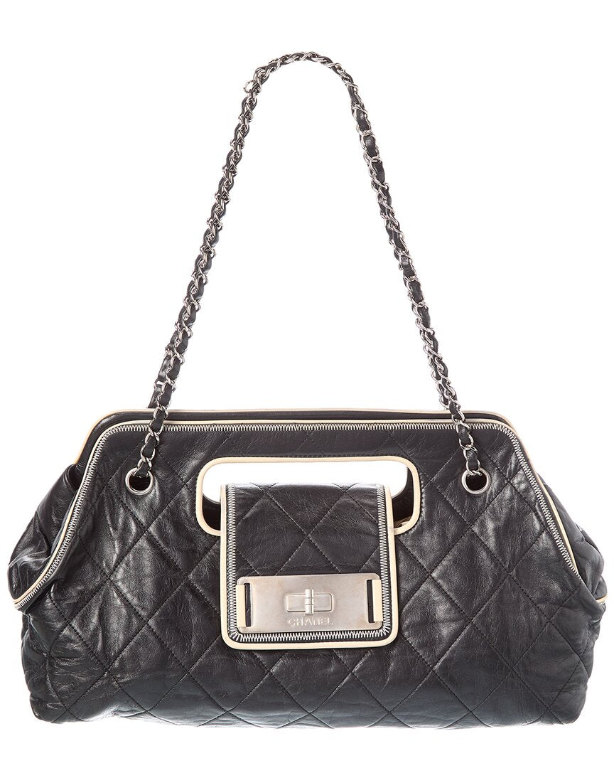 Pre-Owned Chanel Black Lambskin Chain Shoulder Bag (Authentic Pre-Loved)