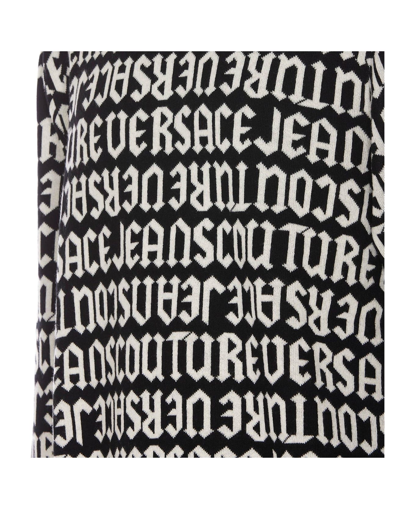 Versace Jeans Couture Black/White Wool Blend Mens Logo Knitwear