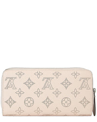 Pre-Owned Louis Vuitton Pink Mahina Leather Zippy (Authentic Pre-Loved)