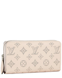 Pre-Owned Louis Vuitton Pink Mahina Leather Zippy (Authentic Pre-Loved)