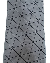 ARMANI COLLEZIONI Armani Collezione Mens Silver Gray / Black Triangle Geometric Neck Tie