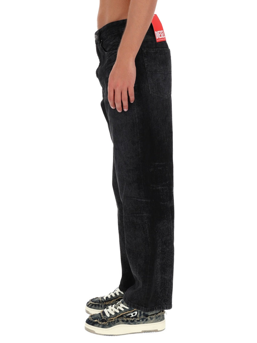 Diesel Men "2001 D-Macro-Fsh" Jeans