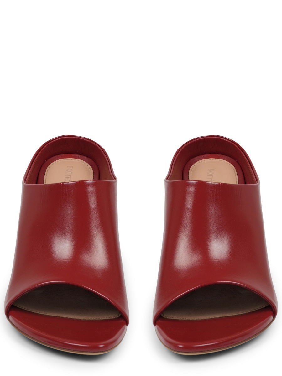 Bottega Veneta Women Mule Shoe "Frog"