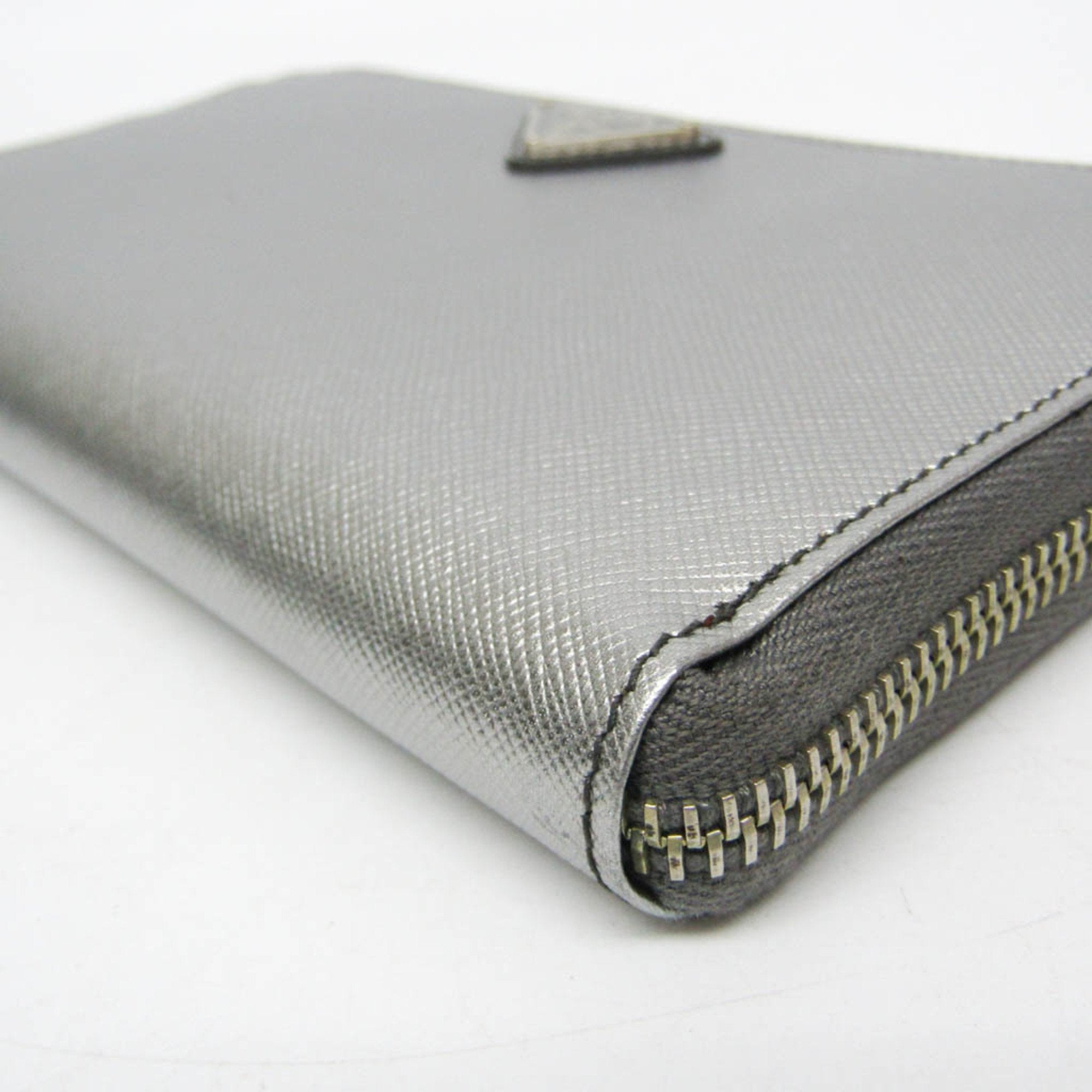 Prada Silver Leather Wallet  (Pre-Owned)