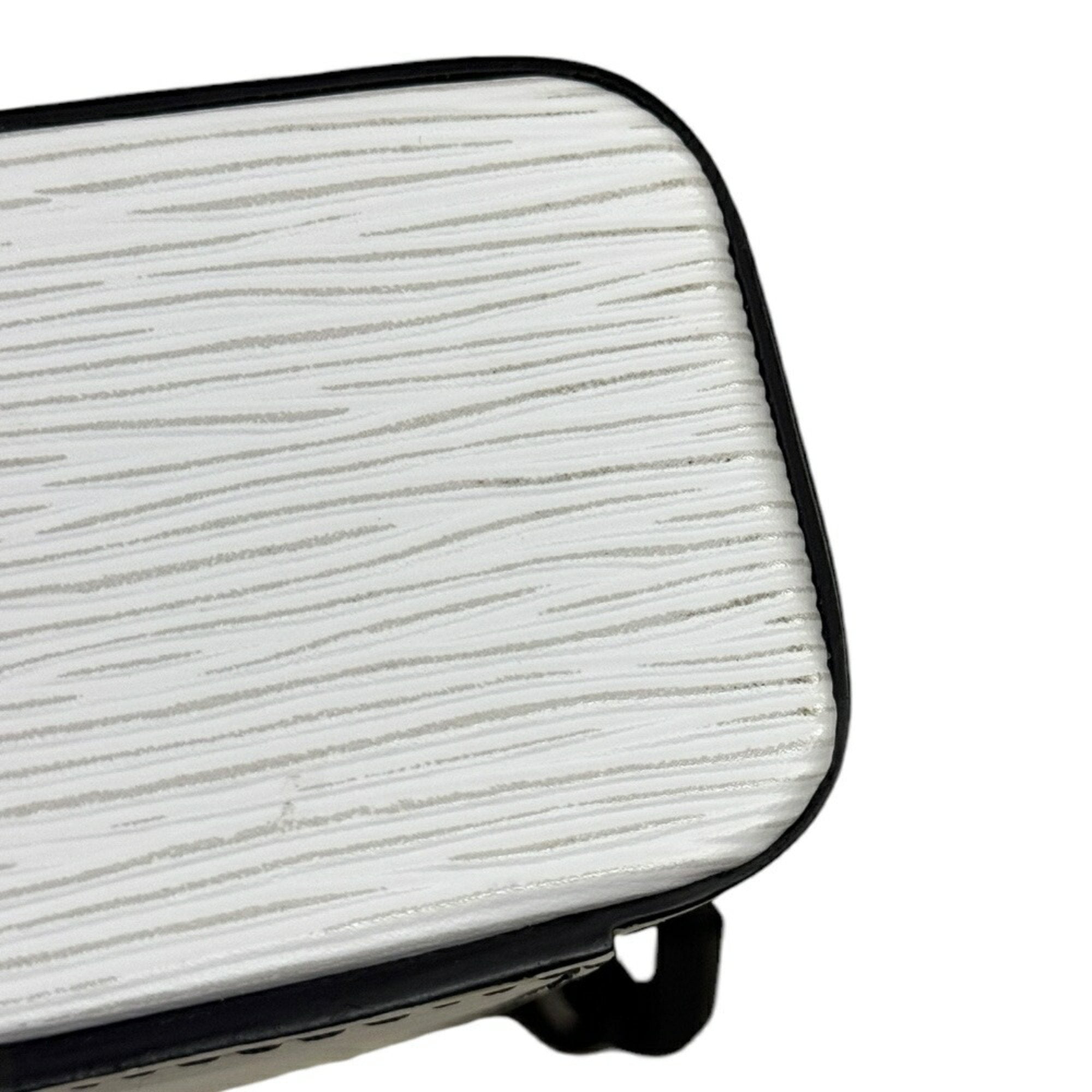 Louis Vuitton White Leather Shoulder Bag (Pre-Owned)