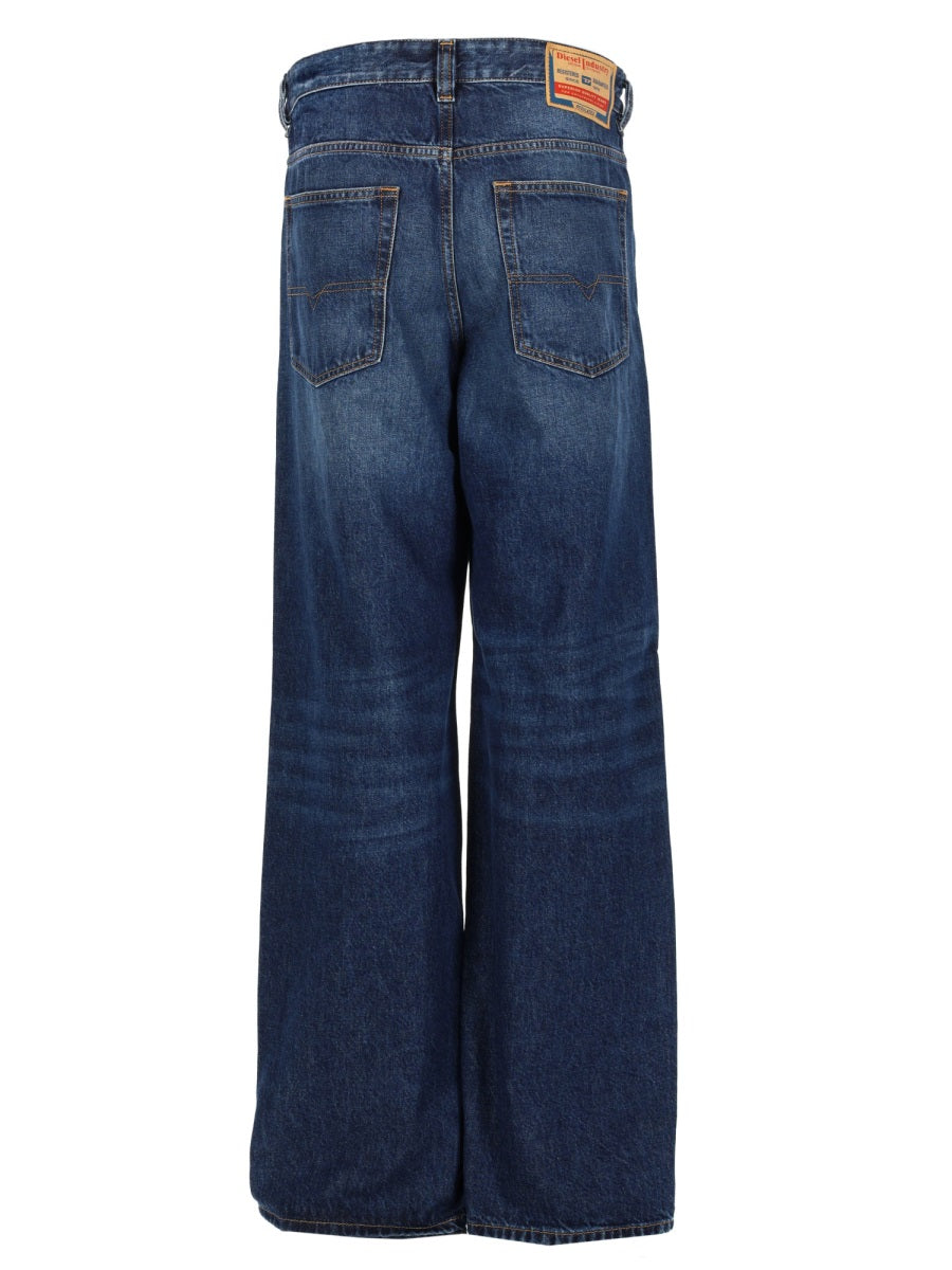 Diesel Men Jeans "2001 D-Macro"