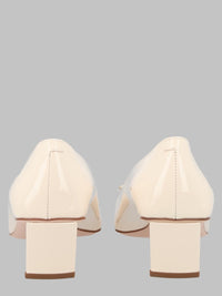 Roger Vivier Women Décolleté "Belle Vivier" In Vernice