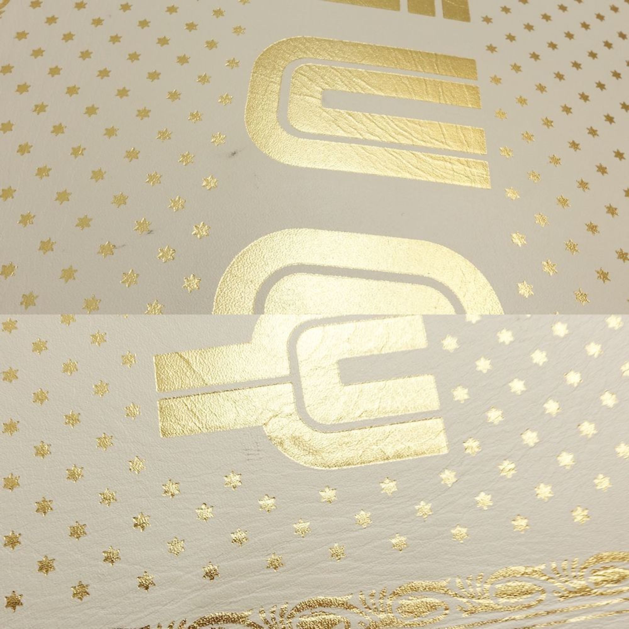 Gucci White Leather Clutch Bag (Pre-Owned)