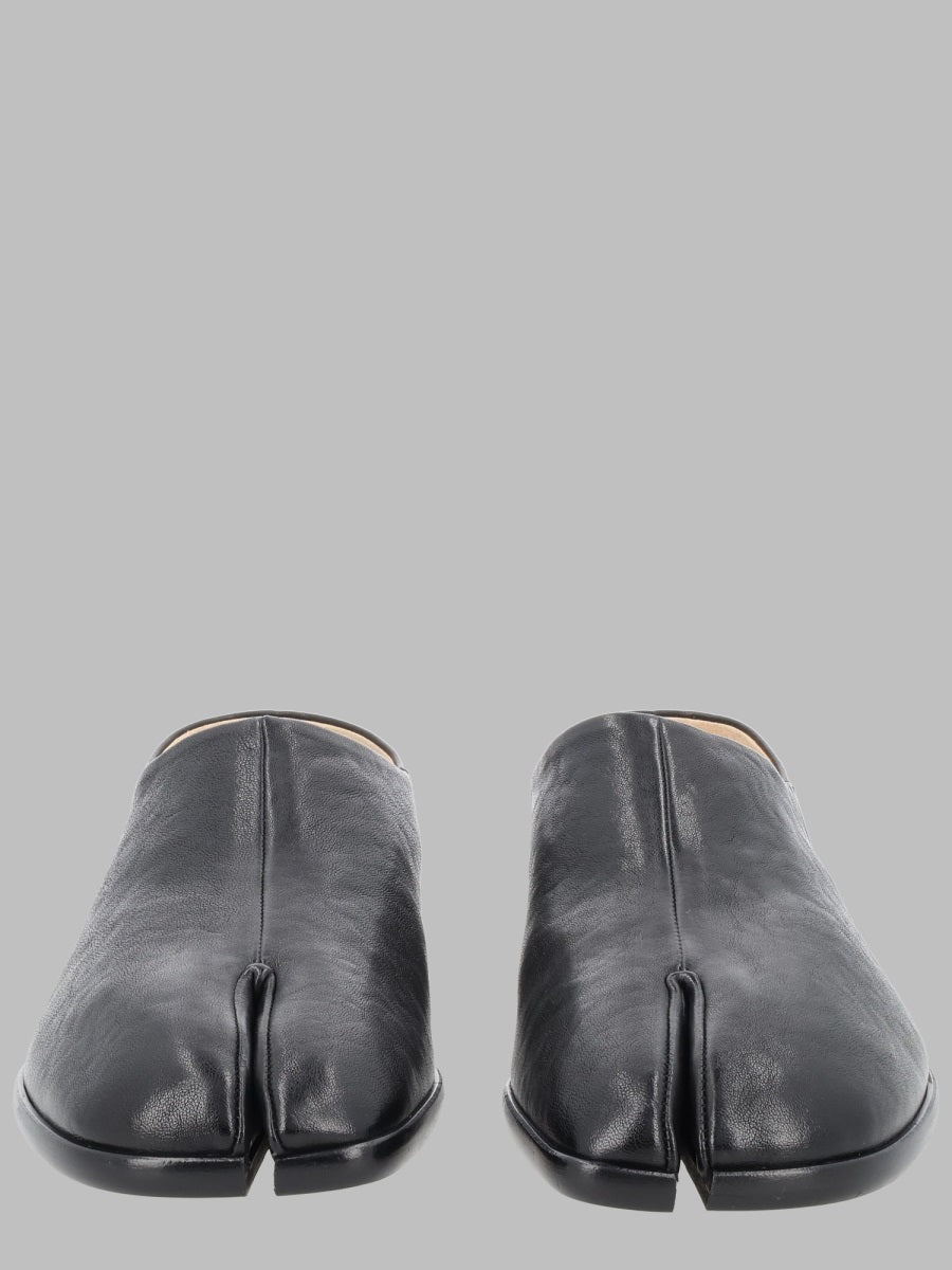 Maison Margiela Men Mocassino Tabi In Suede