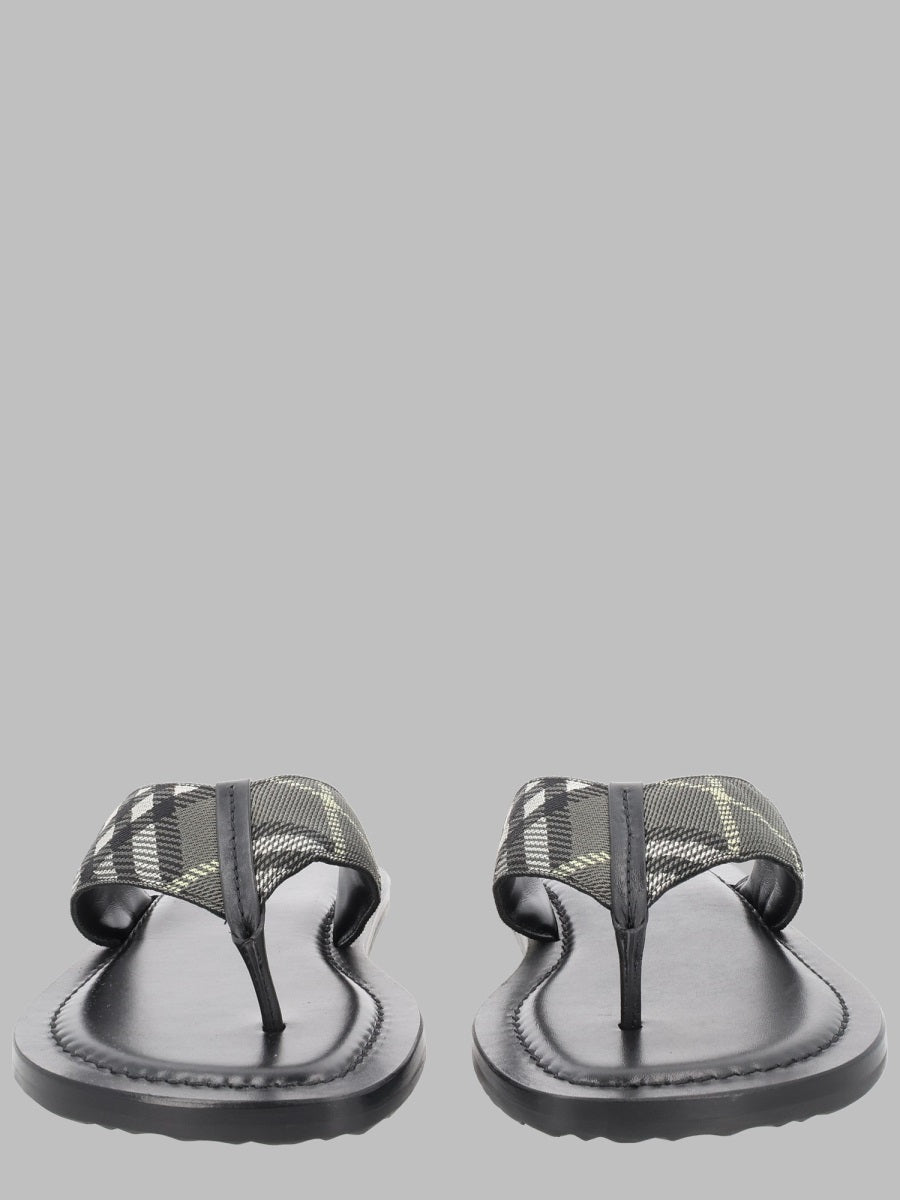 Burberry Men Sandalo "Check Pavillon"
