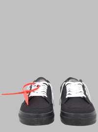 Off-White Men Sneaker " Vulc Low"