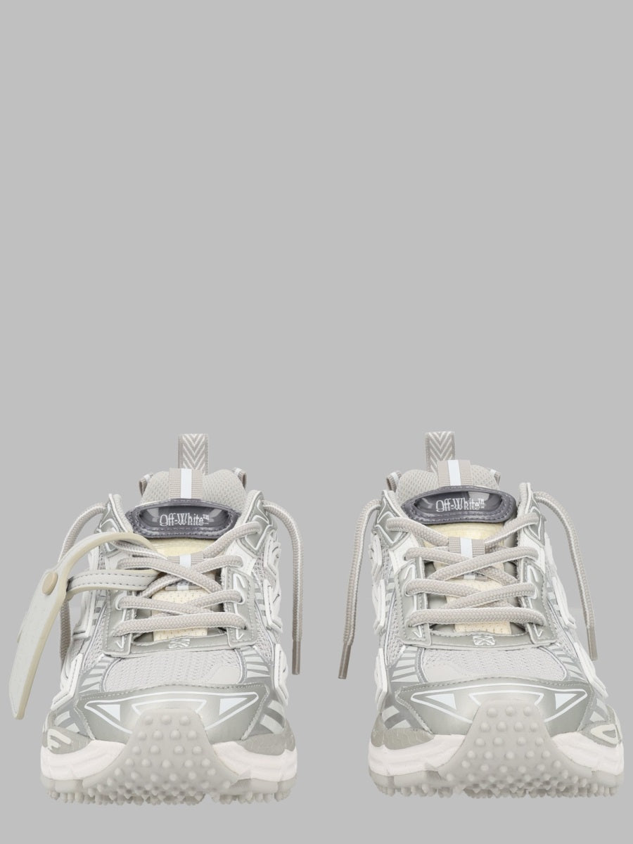 Off-White Women Sneaker "Be Right Back"
