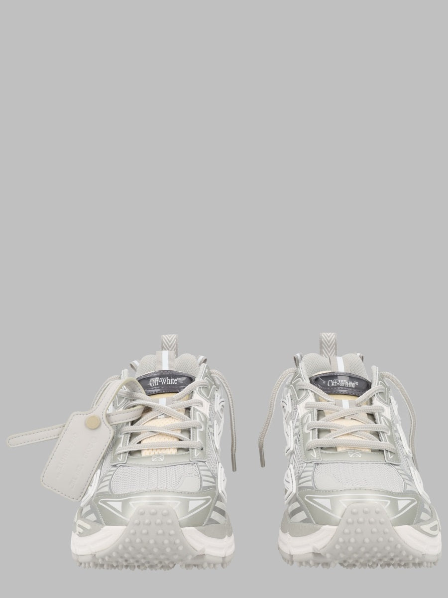 Off-White Men Sneaker "Be Right Back"