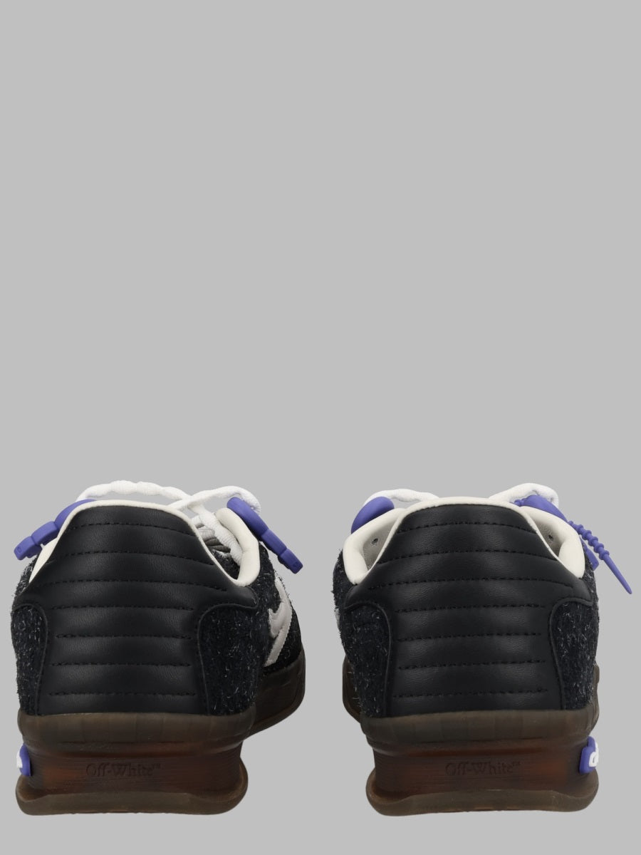 Off-White Men Sneaker "End Of Play"
