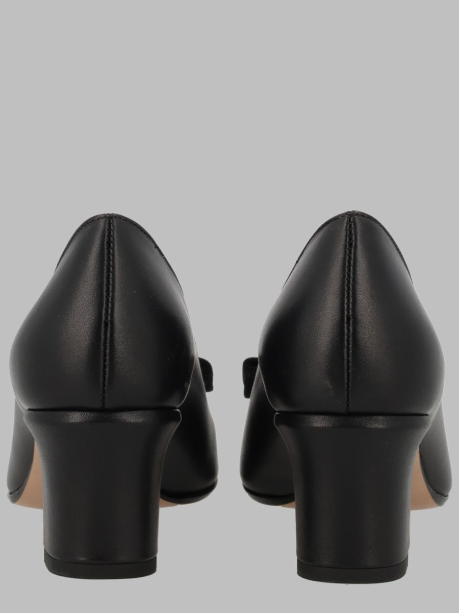 Ferragamo Women Décolleté "Vara" Con Tacco