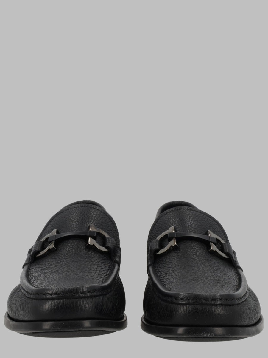 Ferragamo Men Mocassino "Grandioso" Con Ornamento Gancini