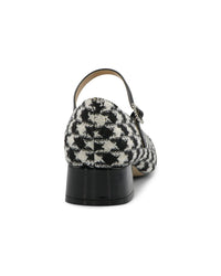 Charles By Charles David Zinnia Pump