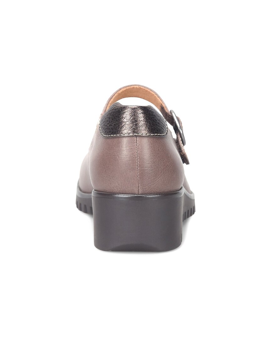 Comfortiva Debbie Leather Flat