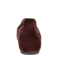 Gentle Souls By Kenneth Cole Sandra Suede Flat
